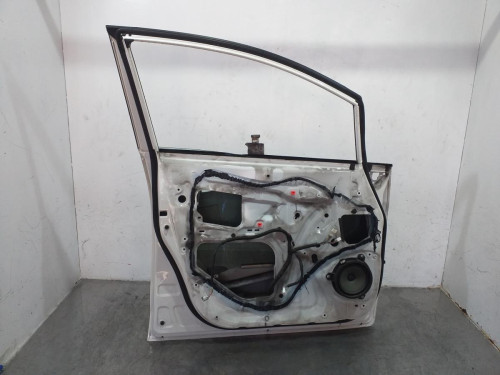 PUERTA DELANTERA IZQUIERDA Toyota VERSO (AUR2/ZGR2) 