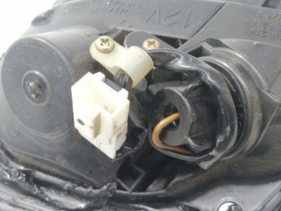 PILOTO TRASERO CENTRAL, NISSAN, ALMERA (N15)