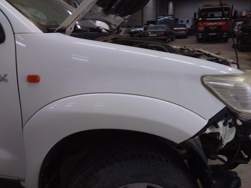ALETA DELANTERA DERECHA Toyota HILUX (KUN) 