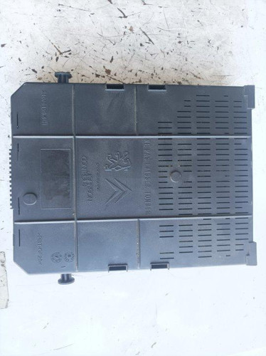  CAJA RELES / FUSIBLES Citroen C4 BERLINA 