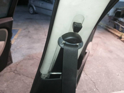 CINTURON SEGURIDAD DELANTERO DERECHO