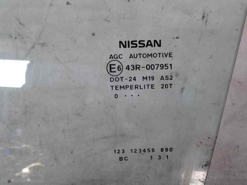 LUNA DELANTERA IZQUIERDA NISSAN JUKE (F15E) 