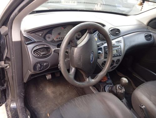  FORD FOCUS BERLINA (CAK) 