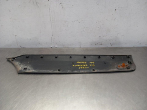  MOLDURAS TRASERAS MERCEDES-BENZ SPRINTER II JAMES COOK (906) 