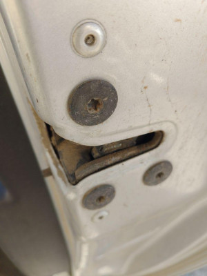 CERRADURA PUERTA TRASERA DERECHA