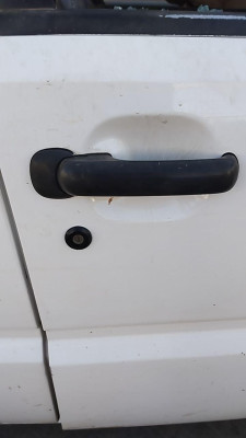 MANETA EXTERIOR DELANTERA DERECHA Nissan Terrano II (R20)(02.1993->)