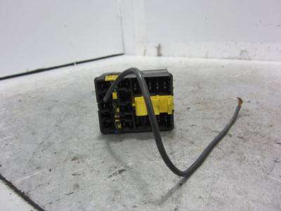 CAJA RELES / FUSIBLES