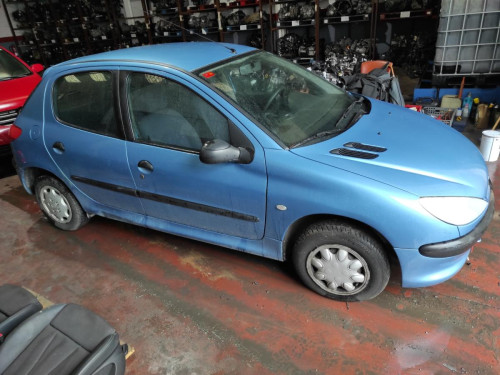 PEUGEOT 206 — vehículo donante para recambios 