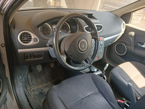 RENAULT CLIO III — автомобиль-донор на запчасти 