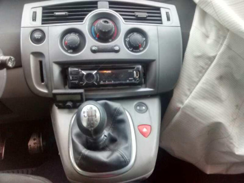 RENAULT SCENIC II (JM) 