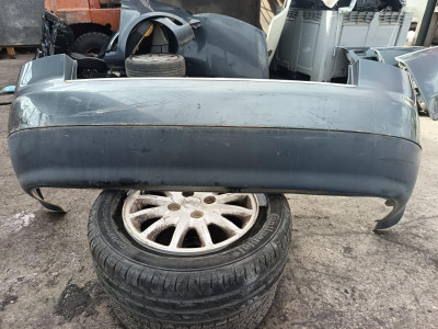 PARAGOLPES TRASERO