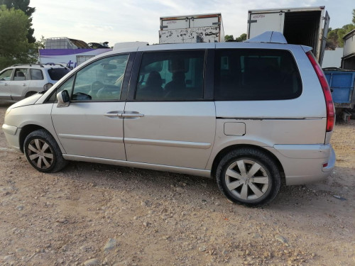 CITROEN C8 — vehículo donante para recambios 