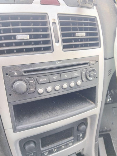 SISTEMA AUDIO / RADIO CD Peugeot 307 Break/ SW (S2)(06.2005->) Peugeot 307 Break/ SW (S2)(06.2005->) 