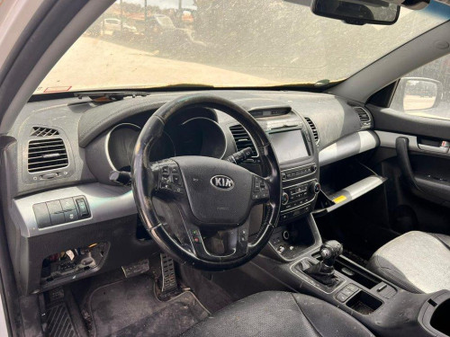  KIA SORENTO R (XM) 