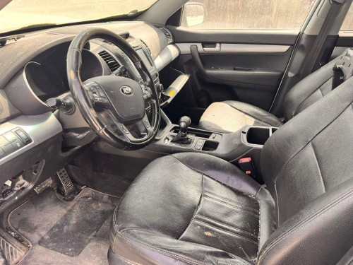  KIA SORENTO R (XM) 