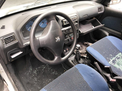  PEUGEOT 106 (S2) 