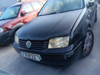 VOLKSWAGEN BORA BERLINA (1J2)(1998)