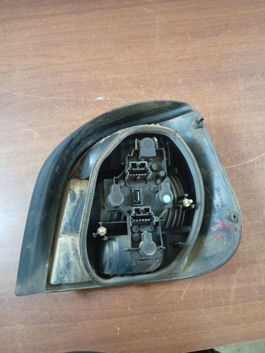 PILOTO TRASERO IZQUIERDO Renault SCENIC RX4 (JA0) 
