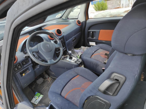 PEUGEOT 1007 — автомобиль-донор на запчасти 