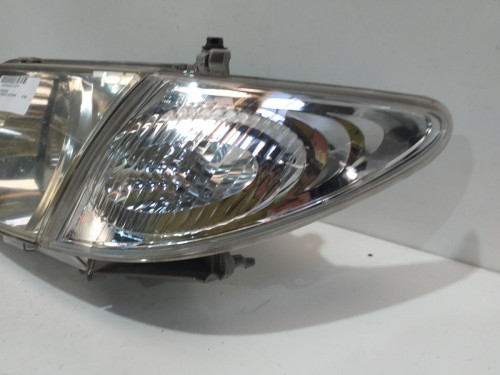  FARO IZQUIERDO, MAZDA, PREMACY (CP) 