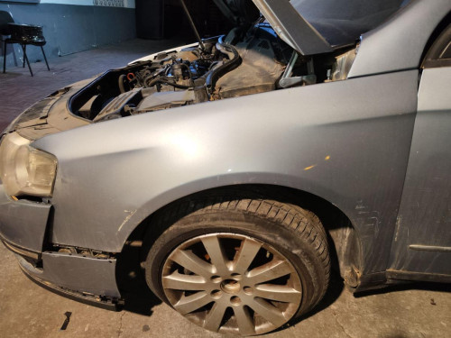 ALETA DELANTERA IZQUIERDA Volkswagen PASSAT BERLINA (3C2) 