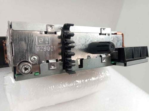  SISTEMA AUDIO / RADIO CD RENAULT VEL SATIS (BJ0) 