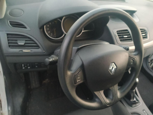 VOLANTE RENAULT MEGANE III BERLINA 5P 