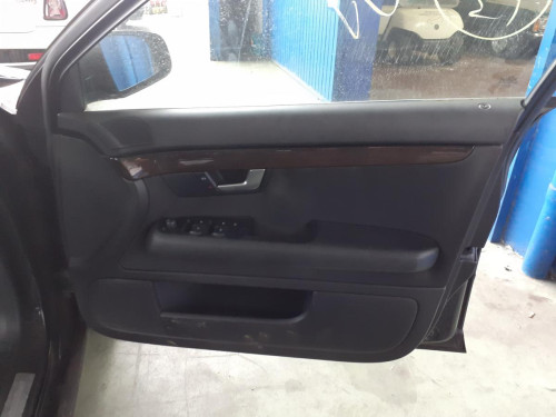 JUEGO TAPIZADOS / CARTONERAS AUDI A4 AVANT (8E) 