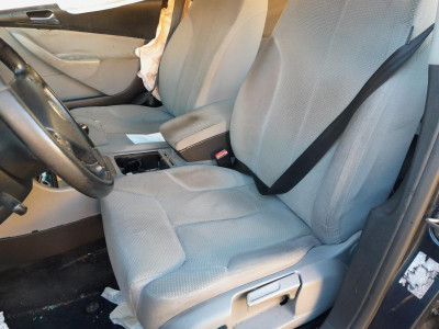 VOLKSWAGEN PASSAT BERLINA (3C2)