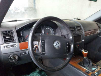 VOLKSWAGEN TOUAREG (7LA)