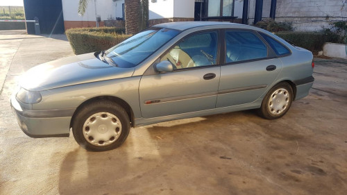 Renault Laguna (B56)(1998->) — автомобиль-донор на запчасти 