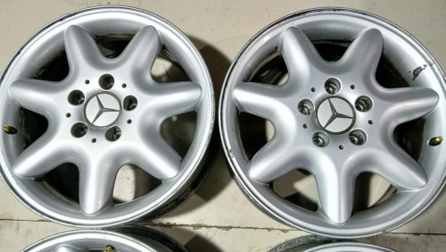  JUEGO LLANTAS Mercedes-Benz CLASE C (BM 203) BERLINA 