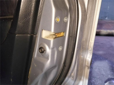 CERRADURA PUERTA DELANTERA DERECHA