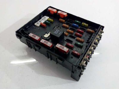 CAJA RELES / FUSIBLES, VOLKSWAGEN, PASSAT BERLINA (3C2)