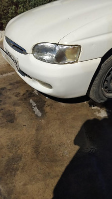 PARAGOLPES DELANTERO Ford Escort Berl./Turnier (1995->)