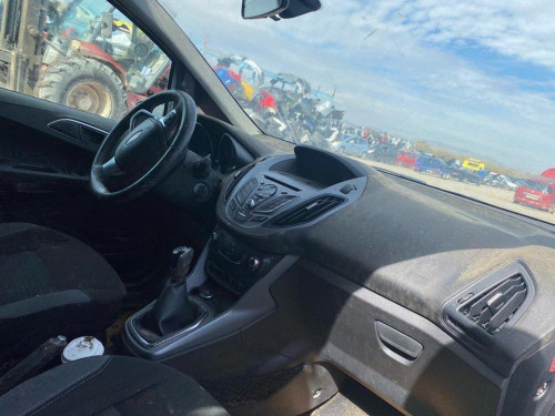 FORD B-MAX (CB2) — vehículo donante para recambios 