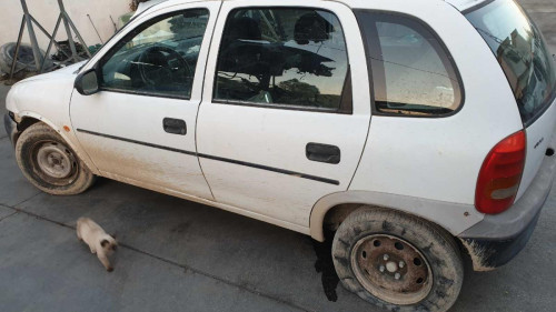  OPEL CORSA B 