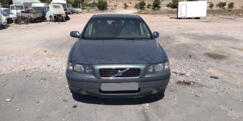 VOLVO S60 BERLINA — автомобиль-донор на запчасти 