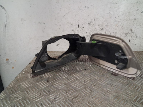 TAPA EXTERIOR COMBUSTIBLE 
