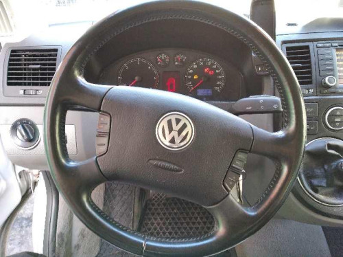  VOLKSWAGEN T5 TRANSPORTER BUS (7H) 