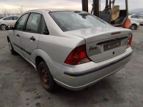  FORD FOCUS BERLINA (CAK) 