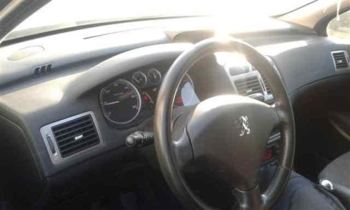 PEUGEOT 307 (S1)(04.2001) — Donor Vehicle for Used Parts 