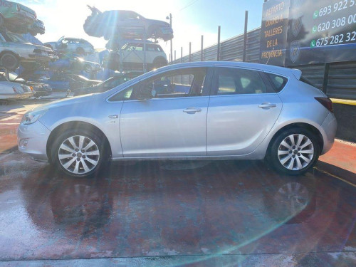  OPEL ASTRA J BERLINA 5P 