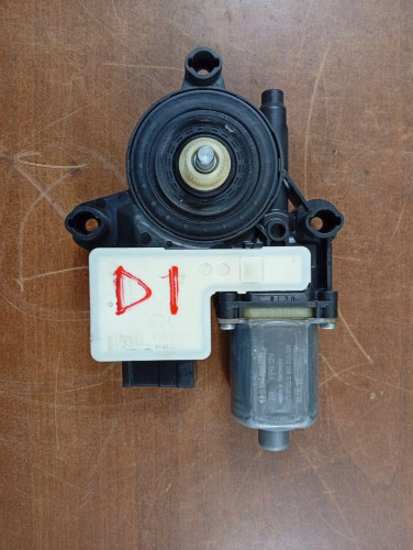 MOTOR ELEVALUNAS DELANTERO IZQUIERDO Seat ARONA (KJ) 