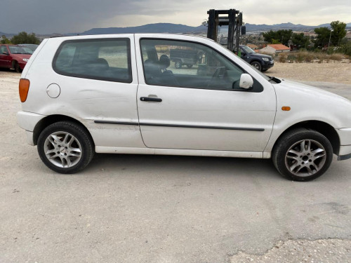 VOLKSWAGEN POLO III (6N1) — vehículo donante para recambios 