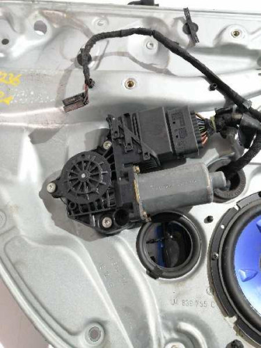  ELEVALUNAS TRASERO IZQUIERDO Volkswagen GOLF IV BERLINA (1J1)(10.1997) 
