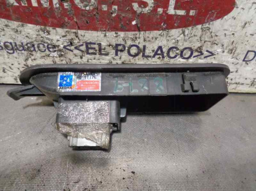  MANDO ELEVALUNAS DELANTERO DERECHO Renault SCENIC II (JM) 