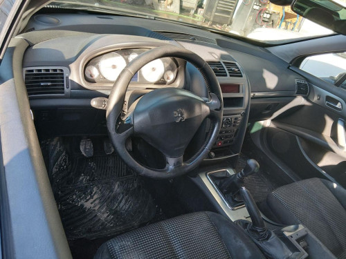 PEUGEOT 407 — vehículo donante para recambios 