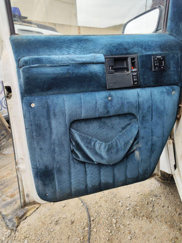 GUARNECIDO PUERTA DELANTERA IZQUIERDA Chevrolet ASTRO VAN 