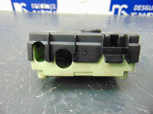  CAJA RELES / FUSIBLES BMW SERIE X3 (E83) 